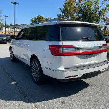 More photos of 2019 Lincoln Navigator L Reserve at Indy Auto Man - Indianapolis, IN