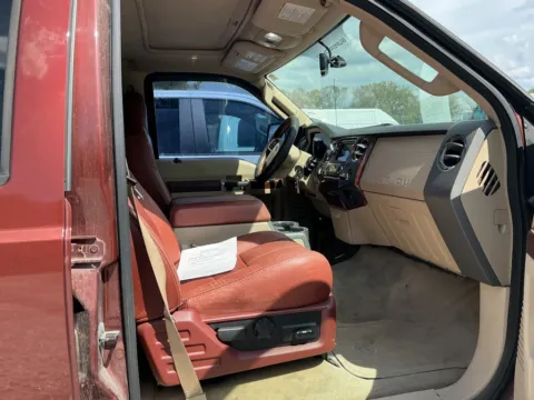 More photos of 2008 Ford F-250SD Lariat at Indy Auto Man - Indianapolis, IN