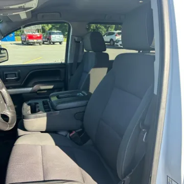 More photos of 2016 Chevrolet Silverado 1500 LT LT2 at Indy Auto Man - Indianapolis, IN