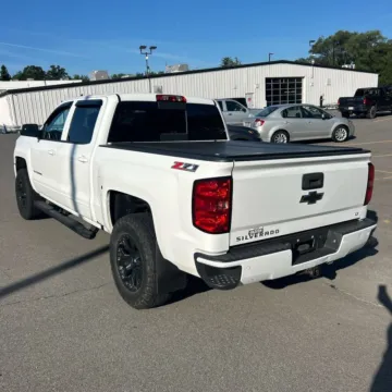 More photos of 2016 Chevrolet Silverado 1500 LT LT2 at Indy Auto Man - Indianapolis, IN