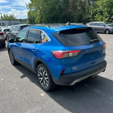 More photos of 2020 Ford Escape SEL at Indy Auto Man - Indianapolis, IN