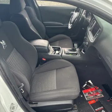 More photos of 2019 Dodge Charger R/T Scat Pack at Indy Auto Man - Indianapolis, IN