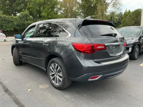 More photos of 2015 Acura MDX 3.5L Technology Pkg w/Entertainment Pkg SH-AWD at Indy Auto Man - Indianapolis, IN