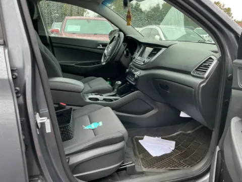 More photos of 2018 Hyundai Tucson Value at Indy Auto Man - Indianapolis, IN