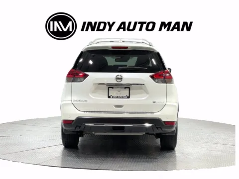 More photos of 2020 Nissan Rogue SL at Indy Auto Man - Indianapolis, IN