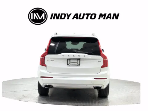 More photos of 2018 Volvo XC90 T6 Momentum at Indy Auto Man - Indianapolis, IN