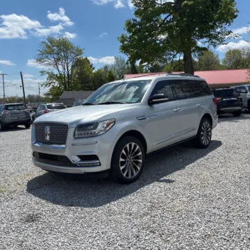 Photos of 2019 Lincoln Navigator Select for sale in Indianapolis, IN at Indy Auto Man - Indianapolis