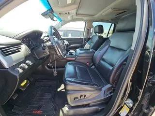 More photos of 2019 GMC Yukon SLT at Indy Auto Man - Indianapolis, IN