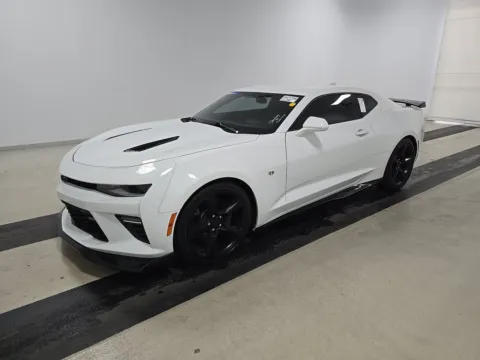 Photos of 2018 Chevrolet Camaro SS 2SS for sale in Indianapolis, IN at Indy Auto Man - Indianapolis