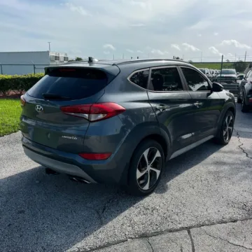 Another view of 2017 Hyundai Tucson Limited for sale in Indianapolis, IN at Indy Auto Man - Indianapolis
