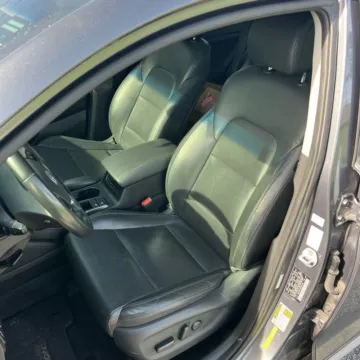 More photos of 2017 Hyundai Tucson Limited at Indy Auto Man - Indianapolis, IN