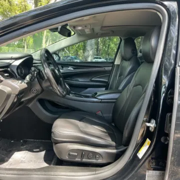 More photos of 2017 Buick LaCrosse Premium I Group at Indy Auto Man - Indianapolis, IN