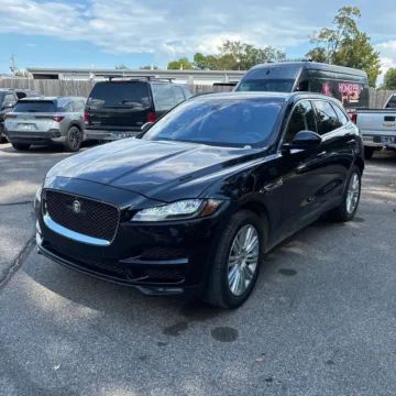 Photos of 2019 Jaguar F-PACE 30t Portfolio for sale in Indianapolis, IN at Indy Auto Man - Indianapolis