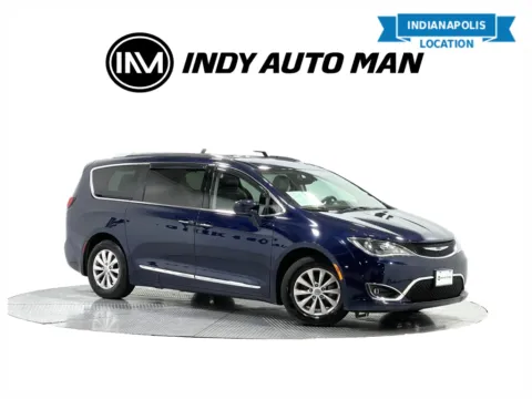 Blue 2018 Chrysler Pacifica Touring L for sale in Indianapolis, IN