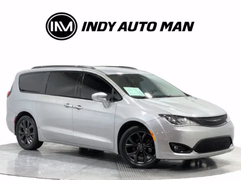 Photos of 2020 Chrysler Pacifica Touring L Plus for sale in Indianapolis, IN at Indy Auto Man - Indianapolis