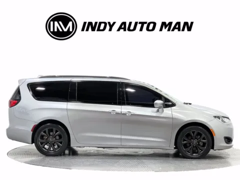 Another view of 2020 Chrysler Pacifica Touring L Plus for sale in Indianapolis, IN at Indy Auto Man - Indianapolis