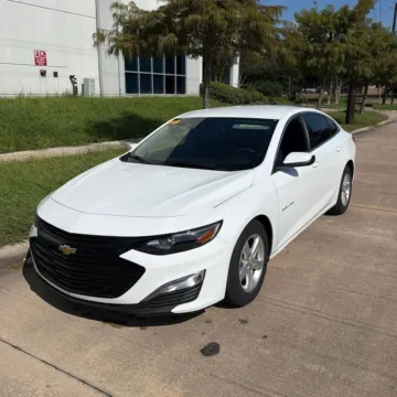 Photos of 2021 Chevrolet Malibu LS 1FL for sale in Indianapolis, IN at Indy Auto Man - Indianapolis