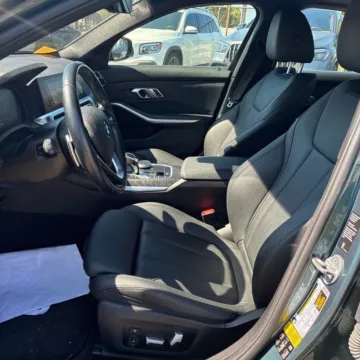 More photos of 2021 BMW 3 Series 330i xDrive at Indy Auto Man - Indianapolis, IN