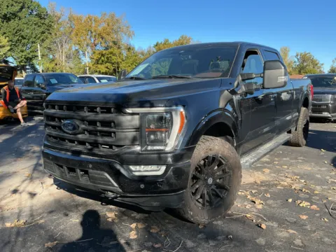 Photos of 2023 Ford F-150 Lariat for sale in Indianapolis, IN at Indy Auto Man - Indianapolis