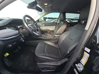 More photos of 2022 Jeep Compass Latitude Lux at Indy Auto Man - Indianapolis, IN