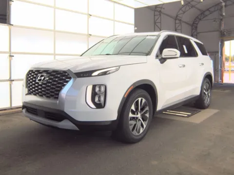 Photos of 2020 Hyundai Palisade SEL for sale in Indianapolis, IN at Indy Auto Man - Indianapolis