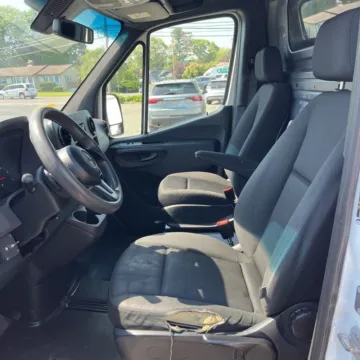 More photos of 2019 Mercedes-Benz Sprinter 3500 Cargo 170 WB High Roof at Indy Auto Man - Indianapolis, IN