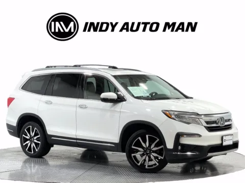 Photos of 2020 Honda Pilot Touring 7 Passenger for sale in Indianapolis, IN at Indy Auto Man - Indianapolis