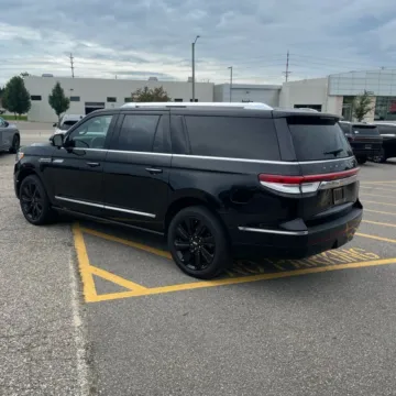 More photos of 2022 Lincoln Navigator L Reserve at Indy Auto Man - Indianapolis, IN