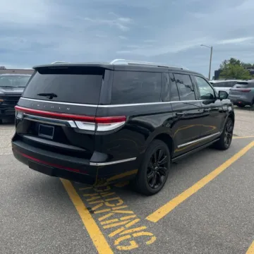 Another view of 2022 Lincoln Navigator L Reserve for sale in Indianapolis, IN at Indy Auto Man - Indianapolis