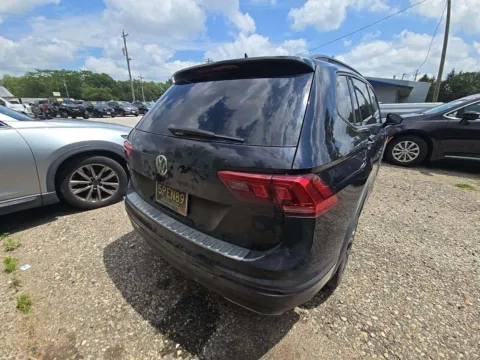 Another view of 2021 Volkswagen Tiguan 2.0T SE R-Line Black for sale in Indianapolis, IN at Indy Auto Man - Indianapolis