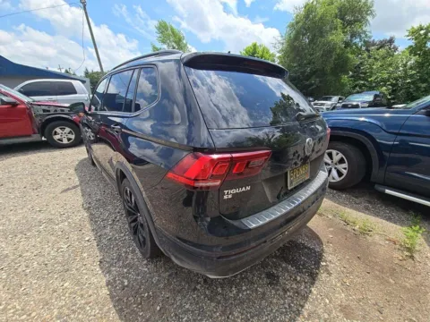 More photos of 2021 Volkswagen Tiguan 2.0T SE R-Line Black at Indy Auto Man - Indianapolis, IN