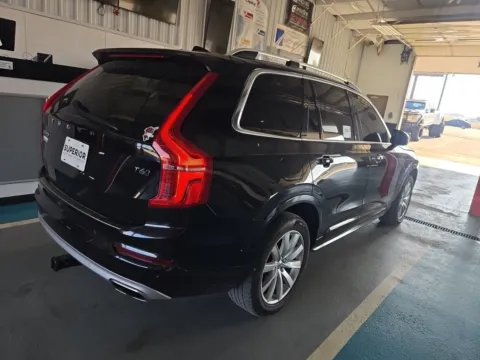 Another view of 2019 Volvo XC90 T6 Momentum for sale in Indianapolis, IN at Indy Auto Man - Indianapolis