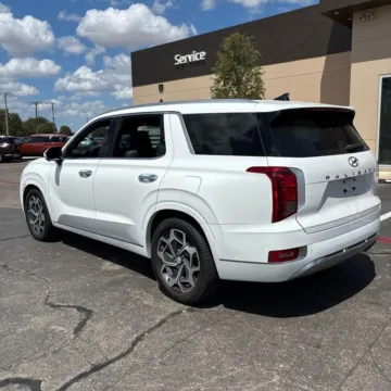 More photos of 2022 Hyundai Palisade Calligraphy at Indy Auto Man - Indianapolis, IN