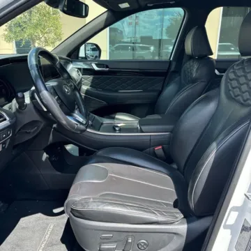 More photos of 2022 Hyundai Palisade Calligraphy at Indy Auto Man - Indianapolis, IN