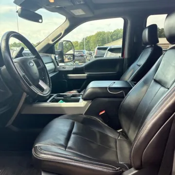 More photos of 2021 Ford F-250SD Lariat at Indy Auto Man - Indianapolis, IN
