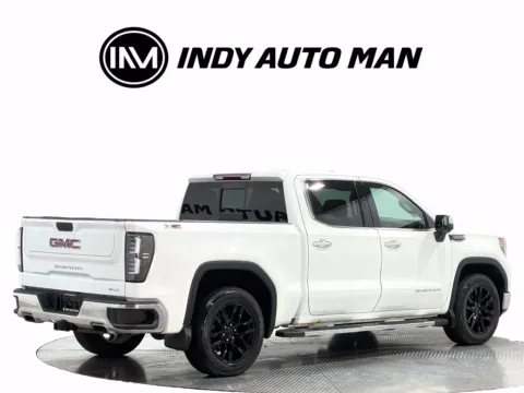 More photos of 2019 GMC Sierra 1500 SLT at Indy Auto Man - Indianapolis, IN