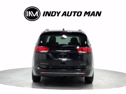 More photos of 2018 Chrysler Pacifica Limited at Indy Auto Man - Indianapolis, IN