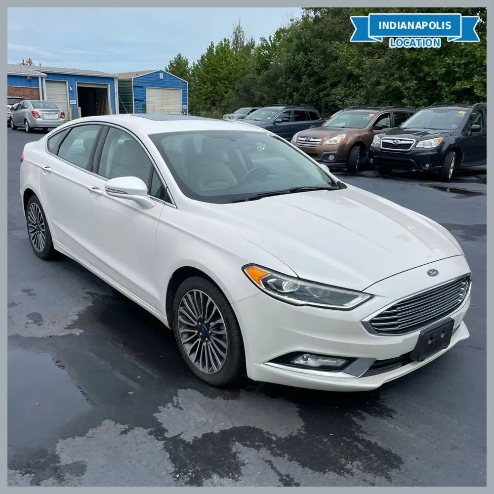 White 2017 Ford Fusion SE for sale in Indianapolis, IN