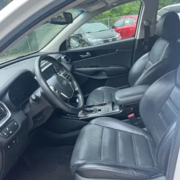More photos of 2020 Kia Sorento SX at Indy Auto Man - Indianapolis, IN