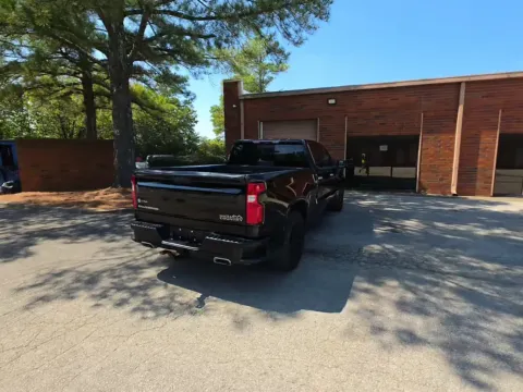 More photos of 2019 Chevrolet Silverado 1500 High Country at Indy Auto Man - Indianapolis, IN