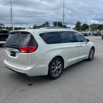 Another view of 2020 Chrysler Pacifica Limited for sale in Indianapolis, IN at Indy Auto Man - Indianapolis