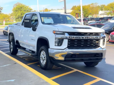 Photos of 2022 Chevrolet Silverado 2500 HD LT for sale in Indianapolis, IN at Indy Auto Man - Indianapolis