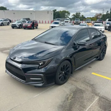 Photos of 2020 Toyota Corolla SE for sale in Indianapolis, IN at Indy Auto Man - Indianapolis