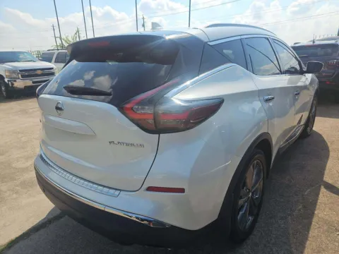 Another view of 2019 Nissan Murano Platinum for sale in Indianapolis, IN at Indy Auto Man - Indianapolis