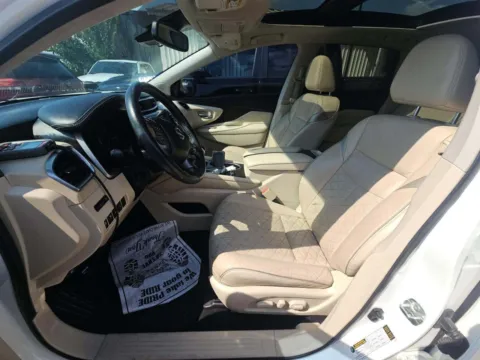 More photos of 2019 Nissan Murano Platinum at Indy Auto Man - Indianapolis, IN