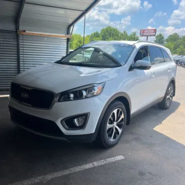 Photos of 2016 Kia Sorento EX for sale in Indianapolis, IN at Indy Auto Man - Indianapolis