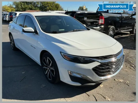 White 2021 Chevrolet Malibu RS for sale in Indianapolis, IN