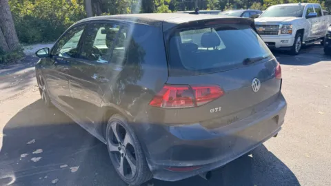 Photos of 2015 Volkswagen Golf GTI 2.0T SE for sale in Indianapolis, IN at Indy Auto Man - Indianapolis