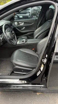 More photos of 2020 Mercedes-Benz E-Class E 350 4MATIC at Indy Auto Man - Indianapolis, IN