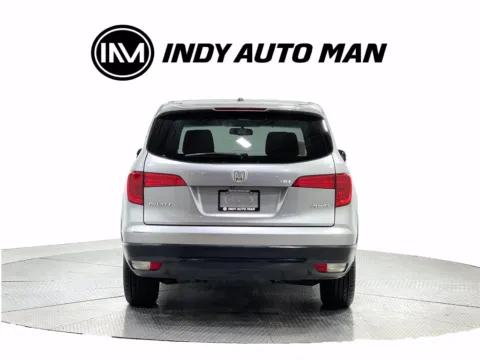 More photos of 2016 Honda Pilot EX-L at Indy Auto Man - Indianapolis, IN